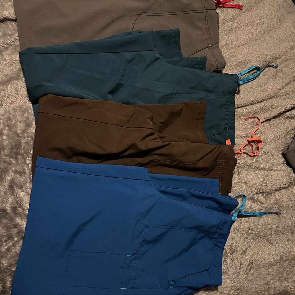 Womens Carhart scrub pants size M